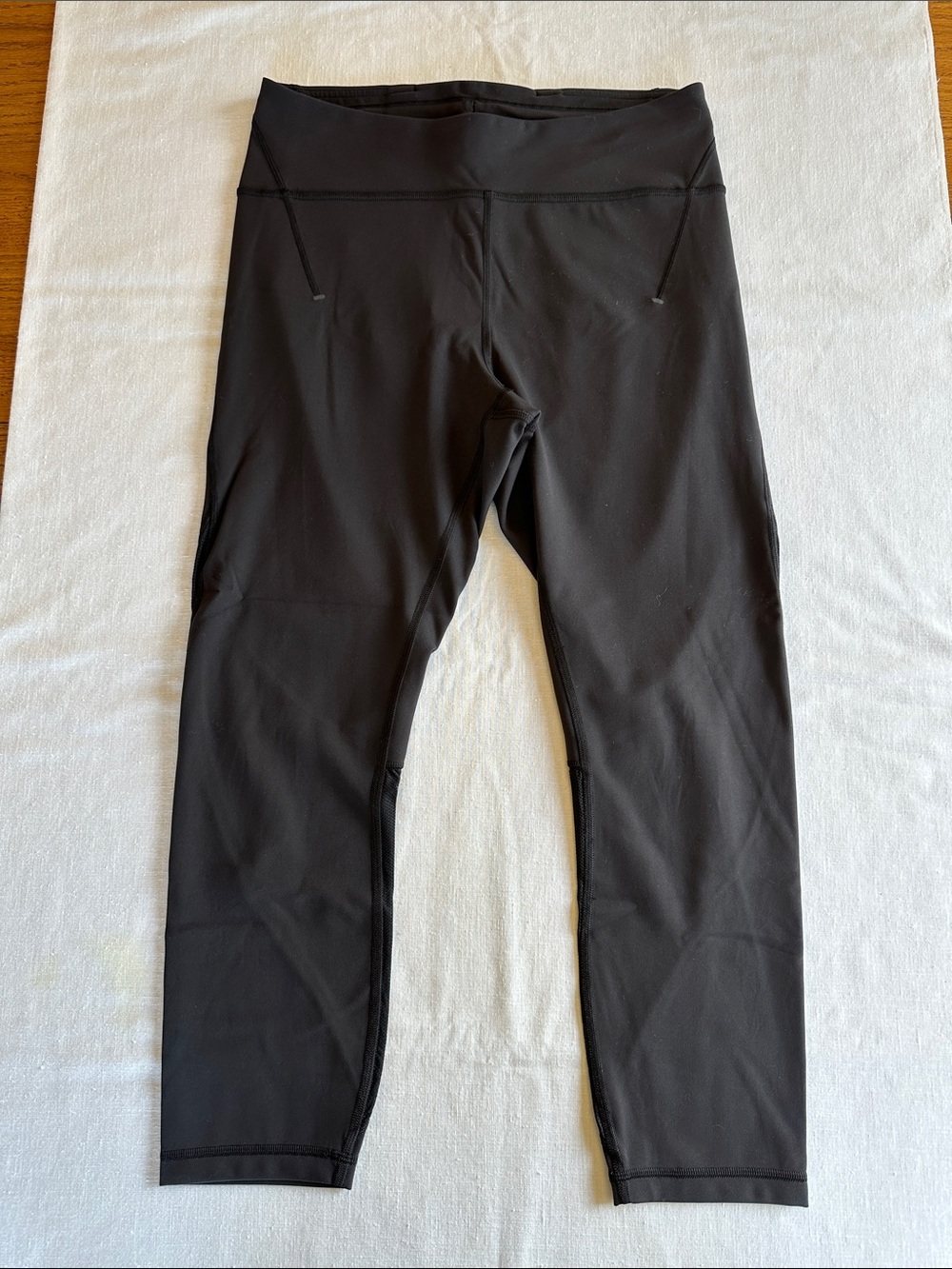 Lululemon Everlux and Mesh Crop Black 10
